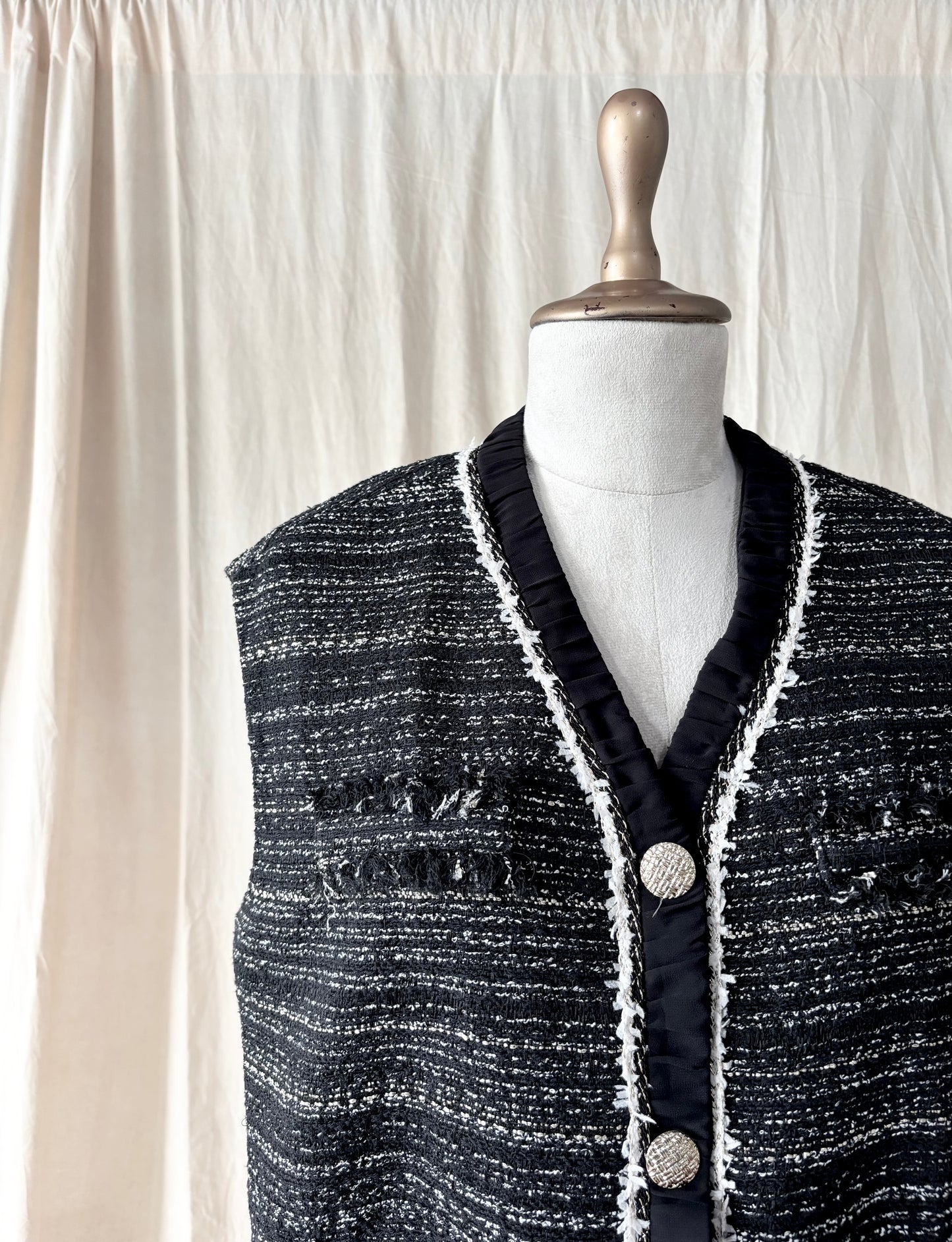 Vintage black textured vest