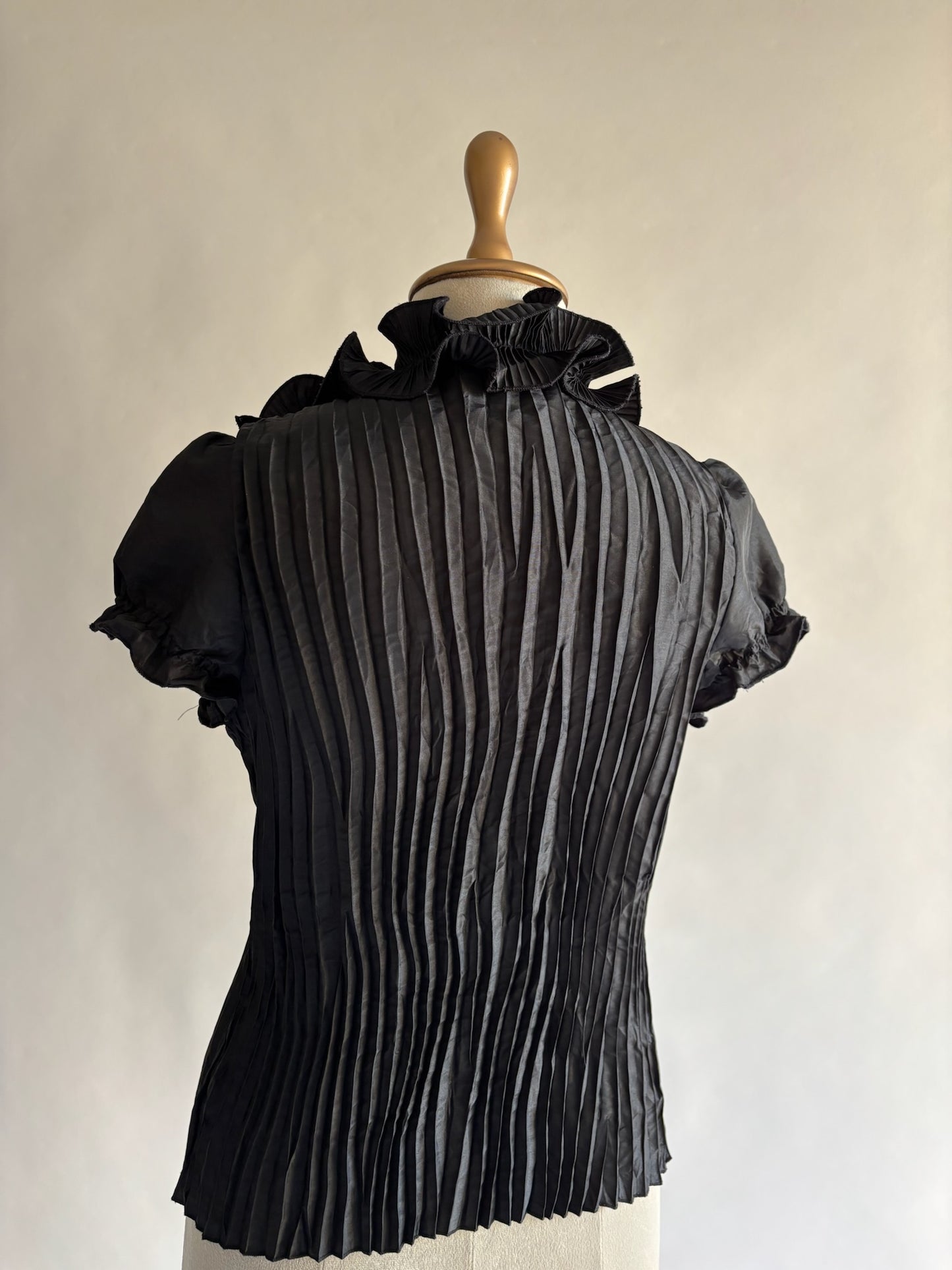 Vintage black ruffled neck top