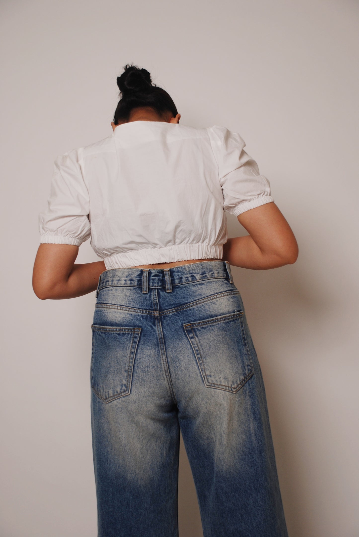 White cotton cropped top