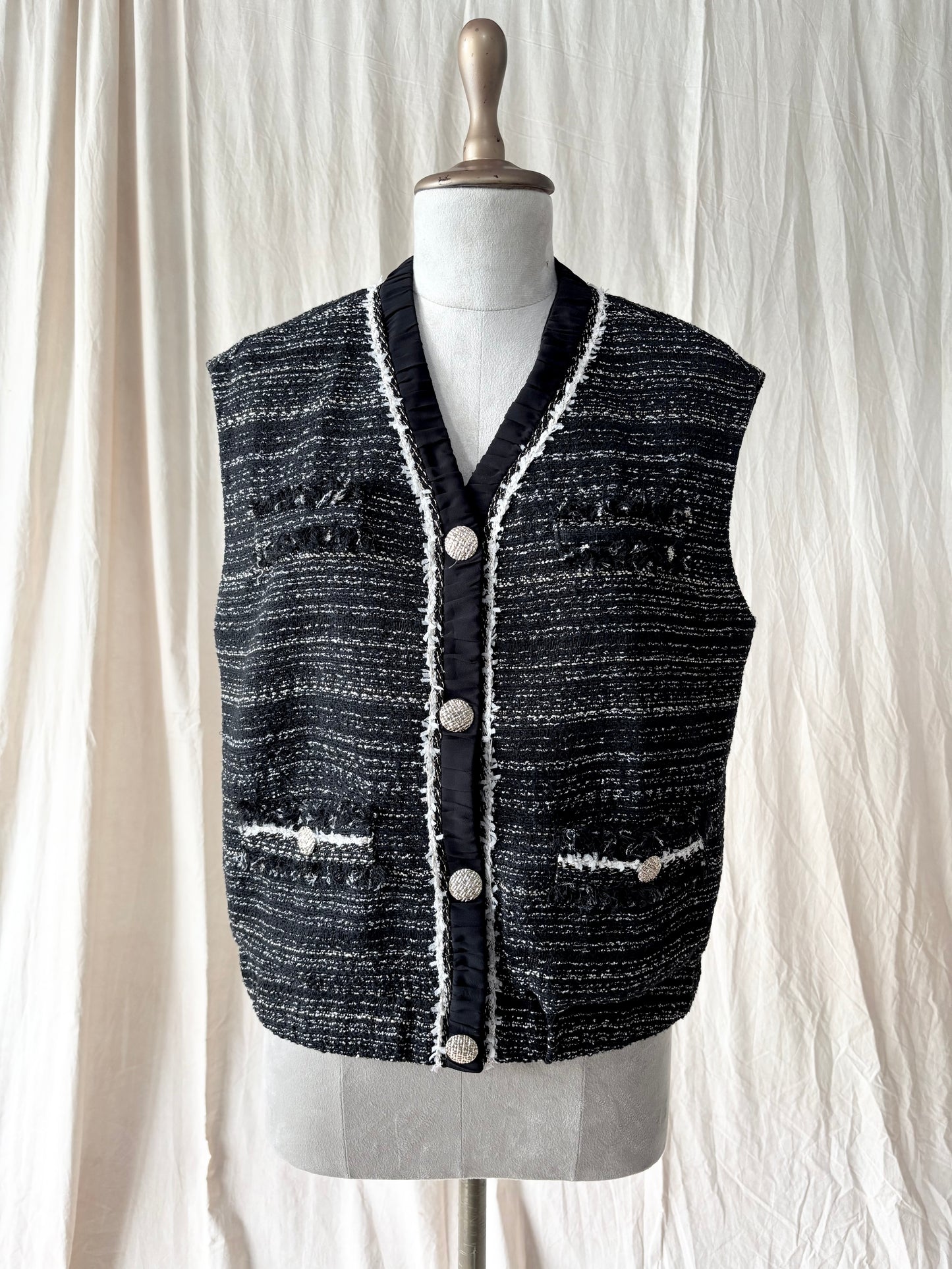 Vintage black textured vest