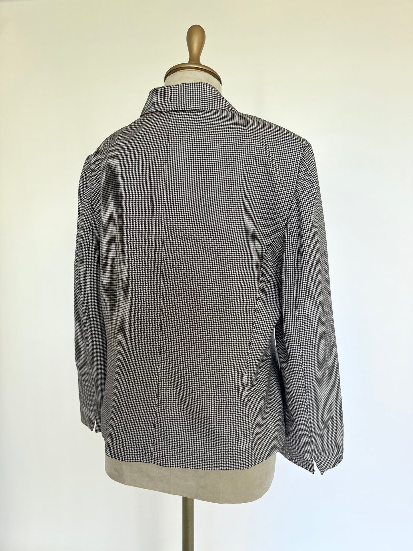 Black and white houndstooth blazer