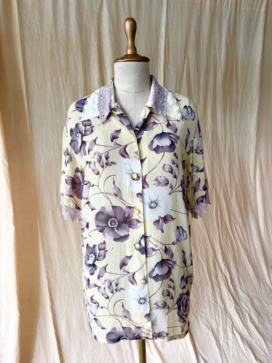 Yellow printed shirt with lace detailing