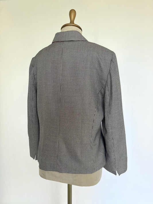 Black and white houndstooth blazer