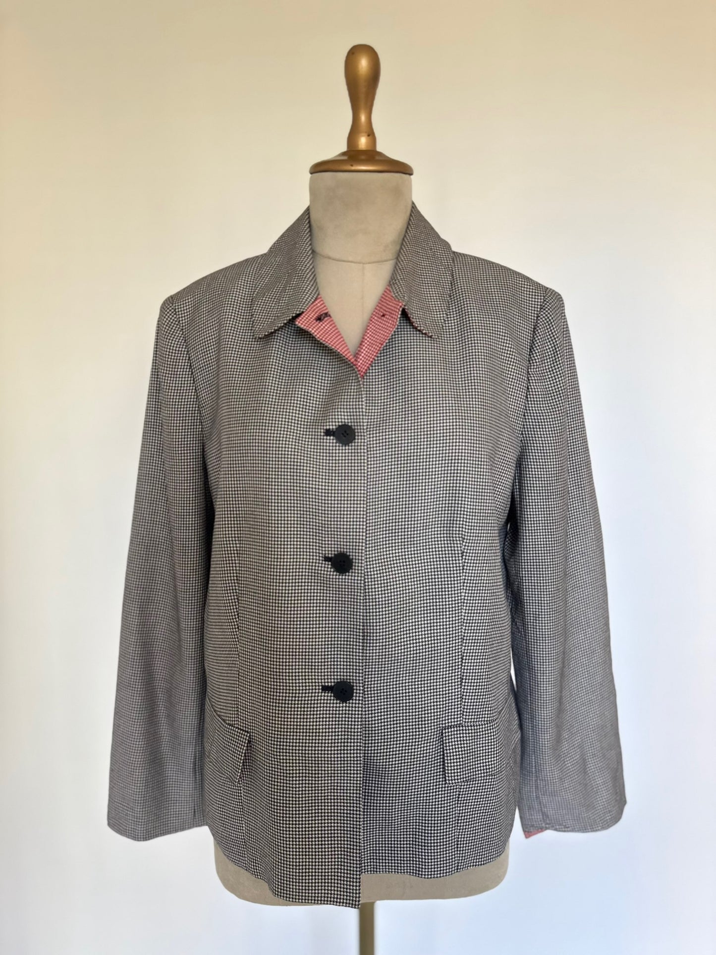 White and blackhoundstooth blazer