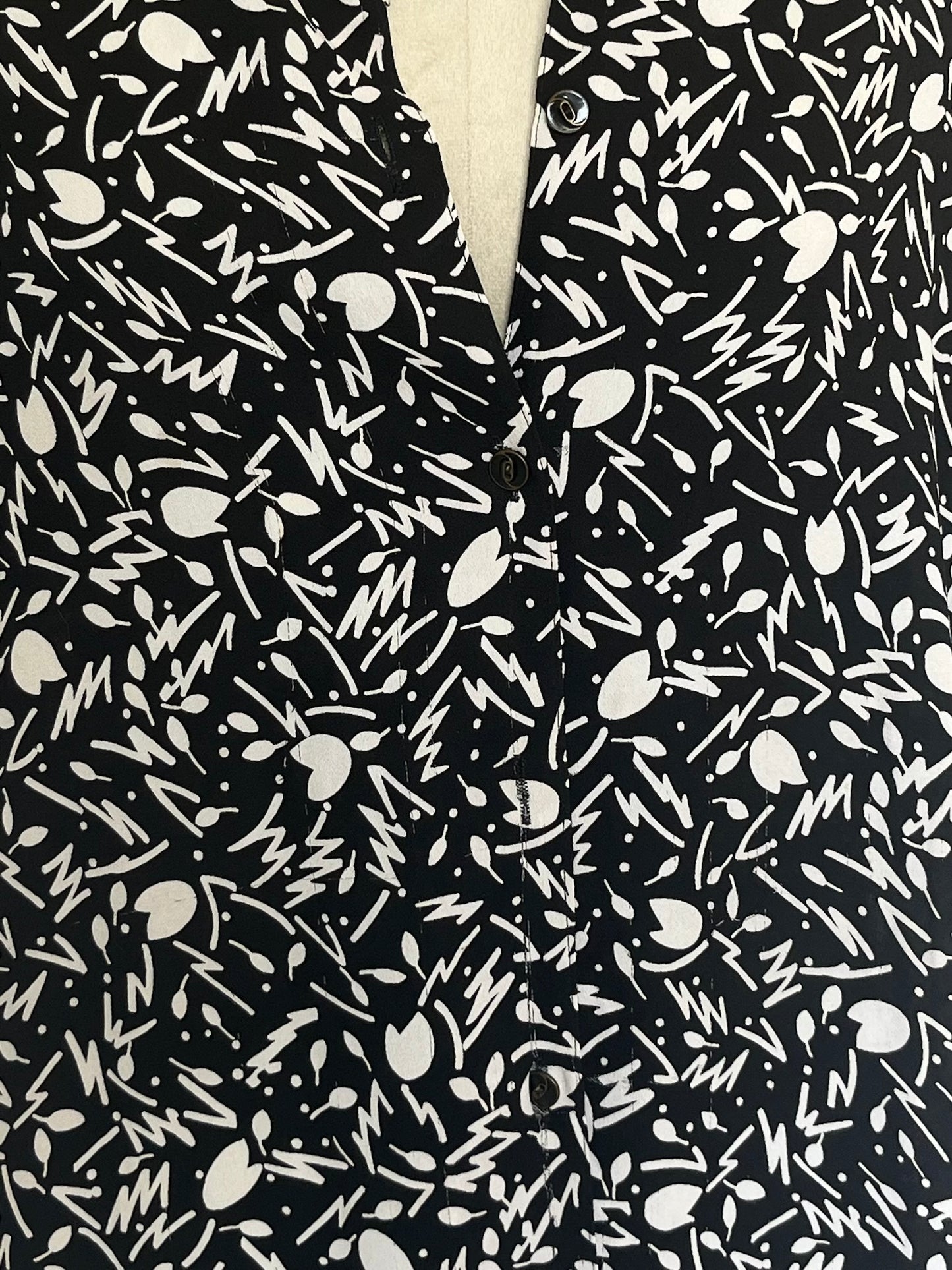 Black short sleeved printed shirt