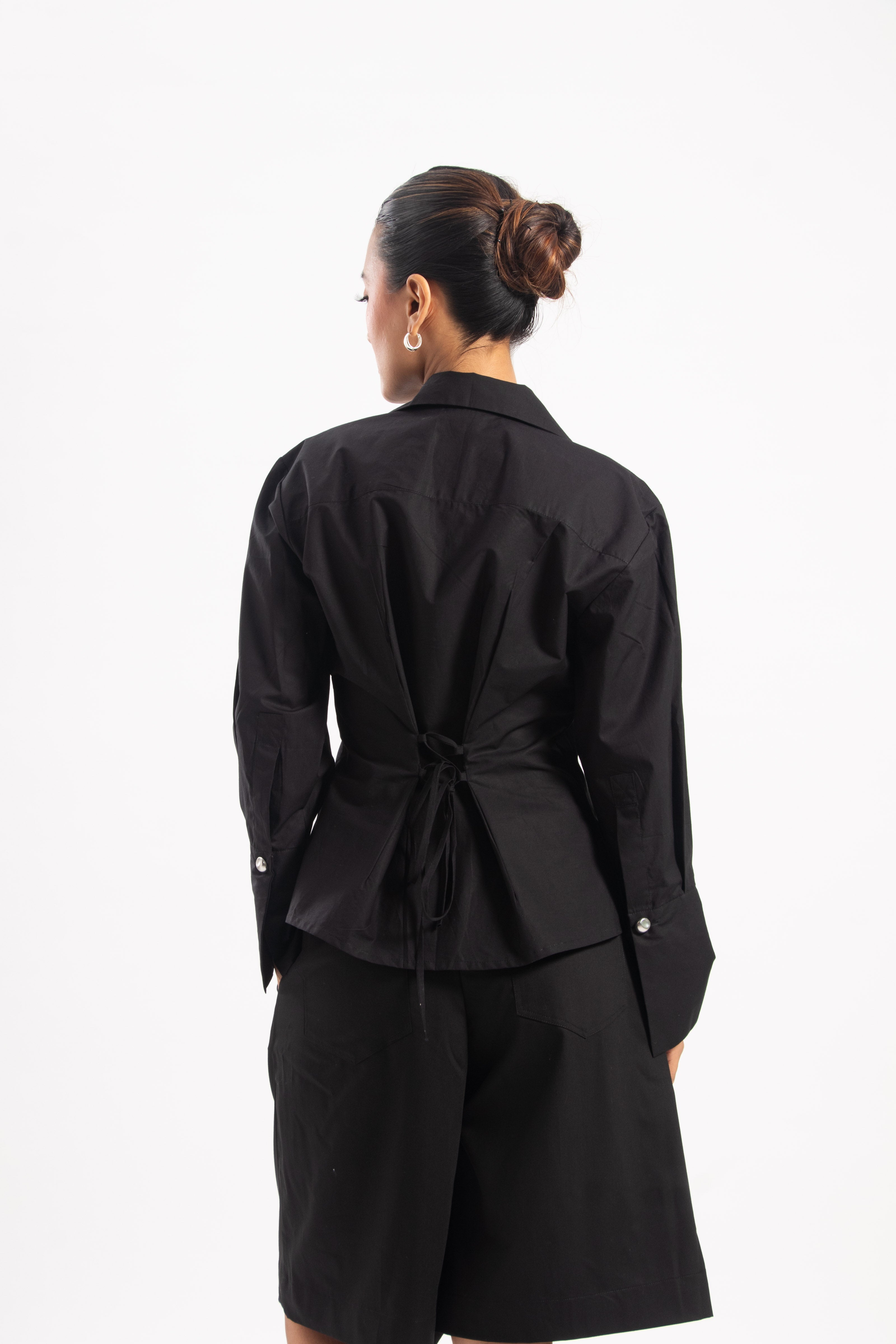 BLACK NOTCH SHIRT