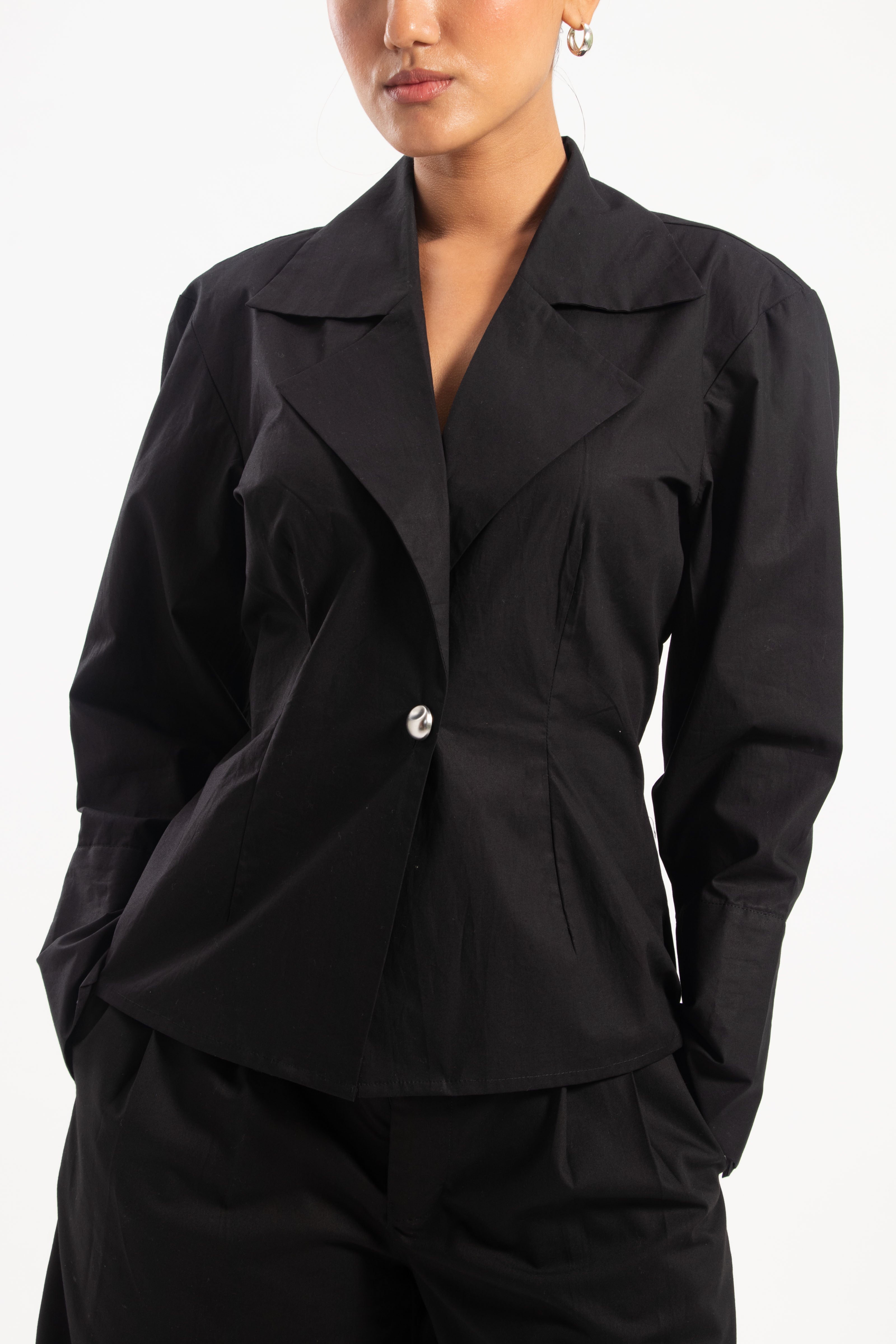 BLACK NOTCH SHIRT