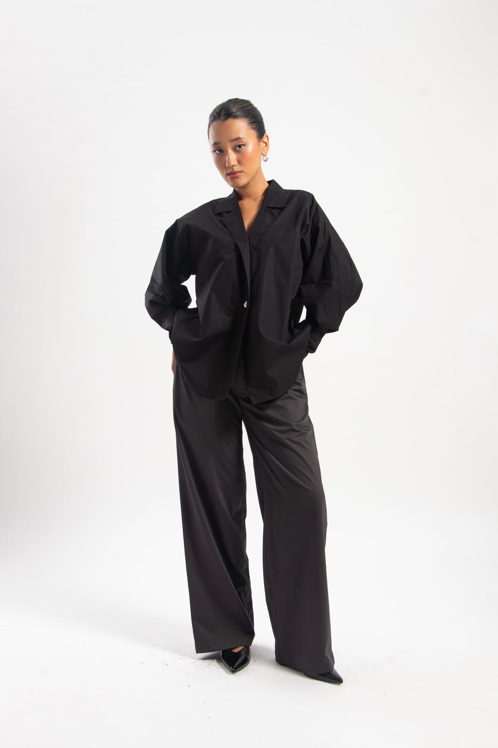 BLACK OVERSIZED CLASSIC SHIRT