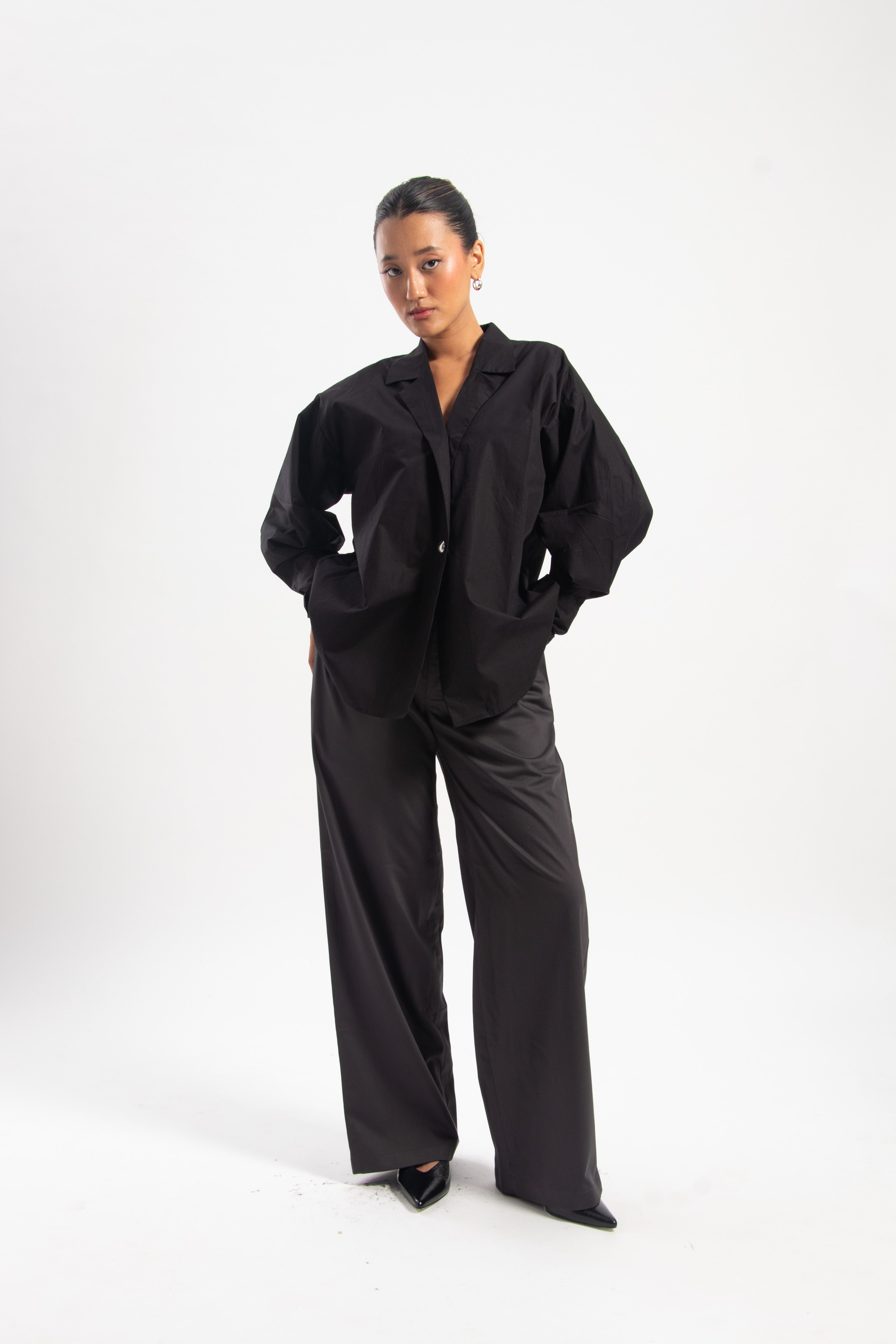 BLACK OVERSIZED CLASSIC SHIRT