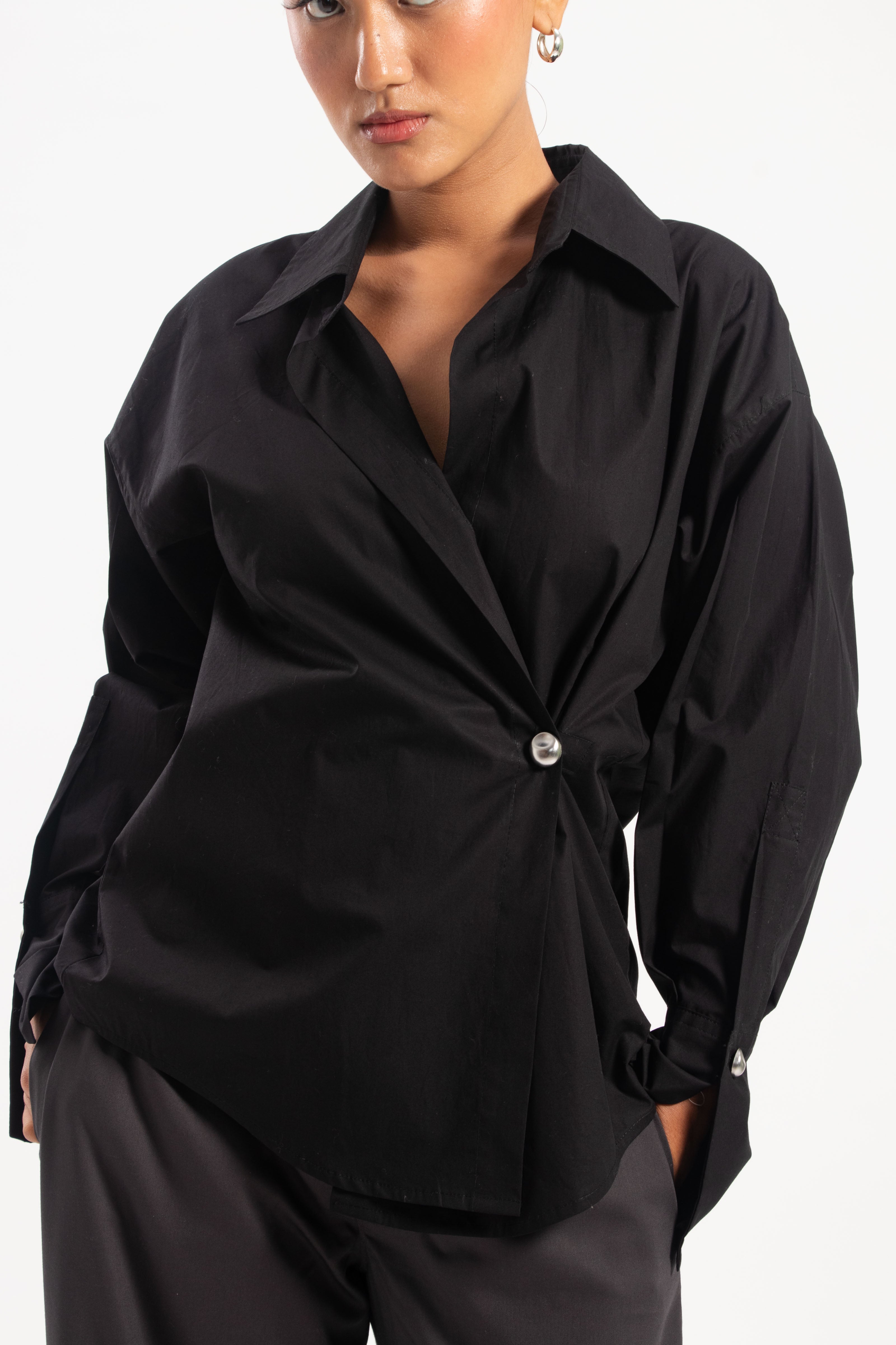 MUSE OVERLAP BLACK SHIRT