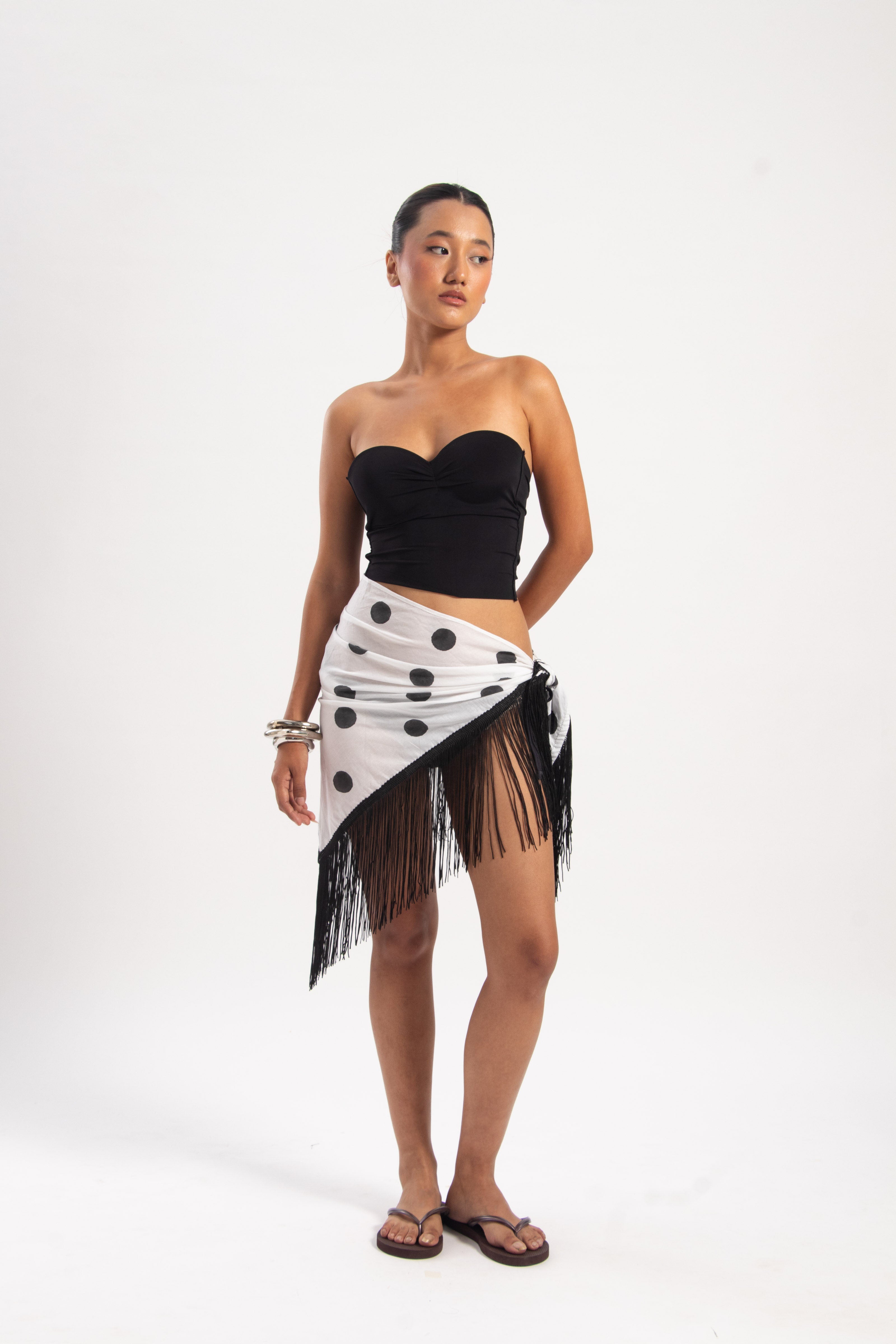 ABEGAIL FRINGED SCARF