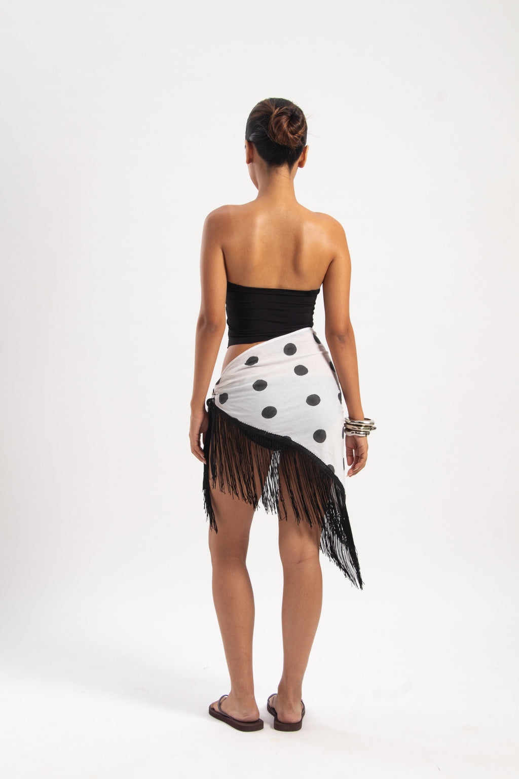 ABEGAIL FRINGED SCARF