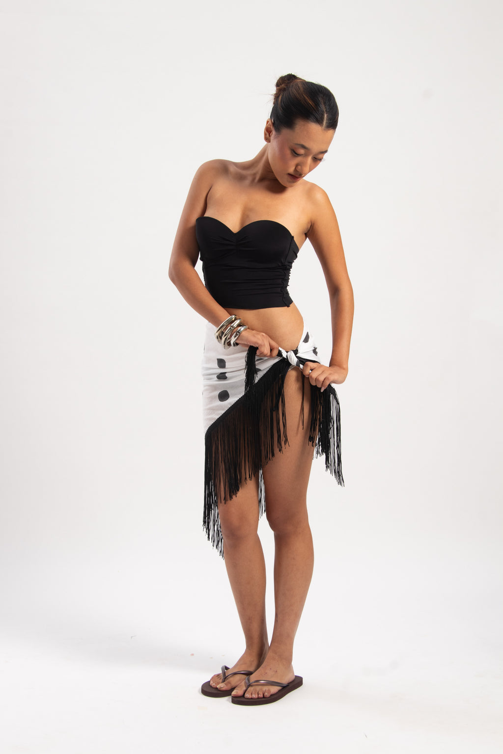 ABEGAIL FRINGED SCARF