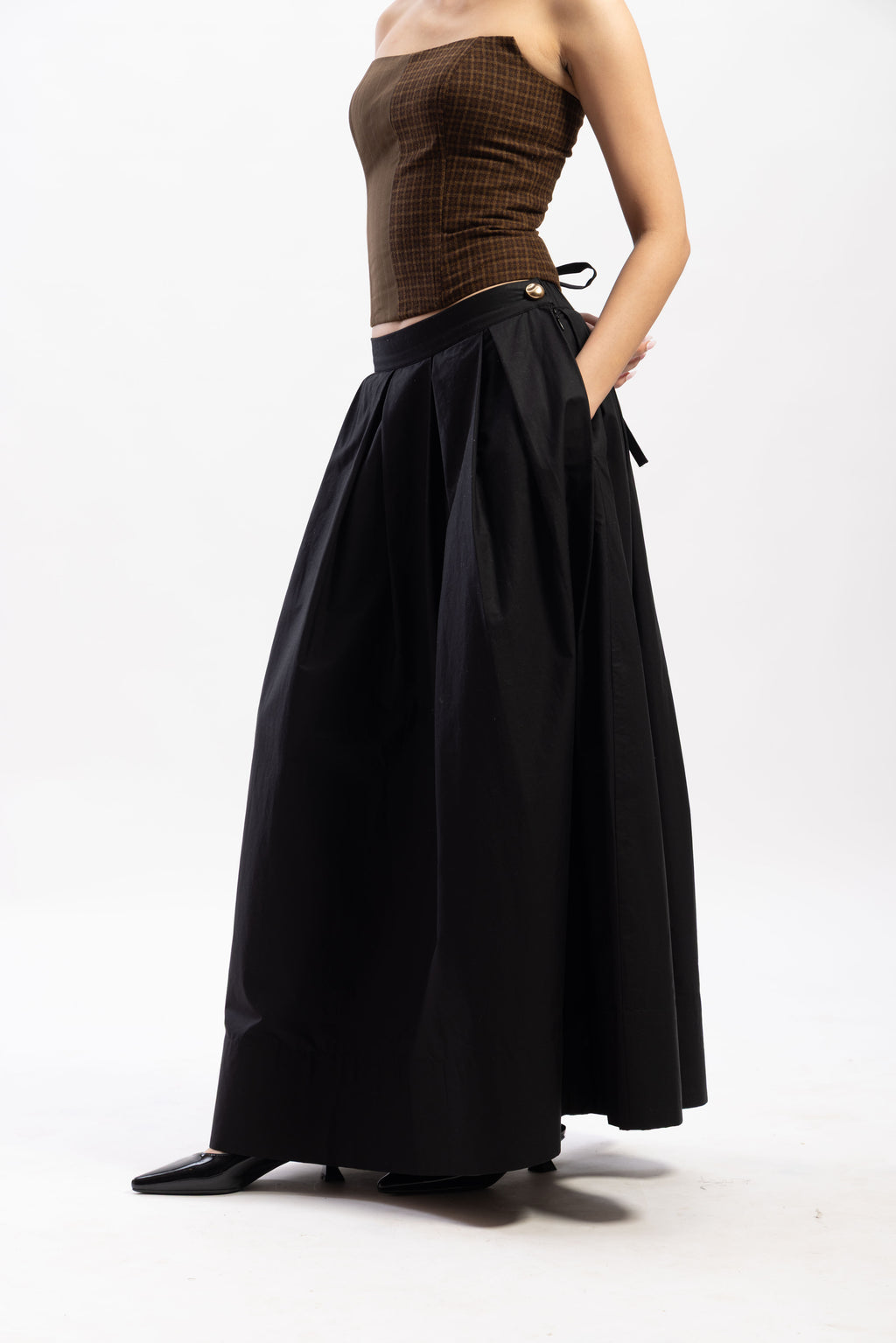 Iris box pleated skirt